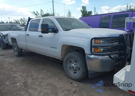 2018 Chevrolet Silverado 2500Hd Wt z USA, uszkodzony, nr VIN 1GC1CUEG5JF229474